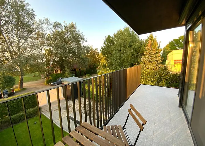 Kemeny Klara Parti Haza