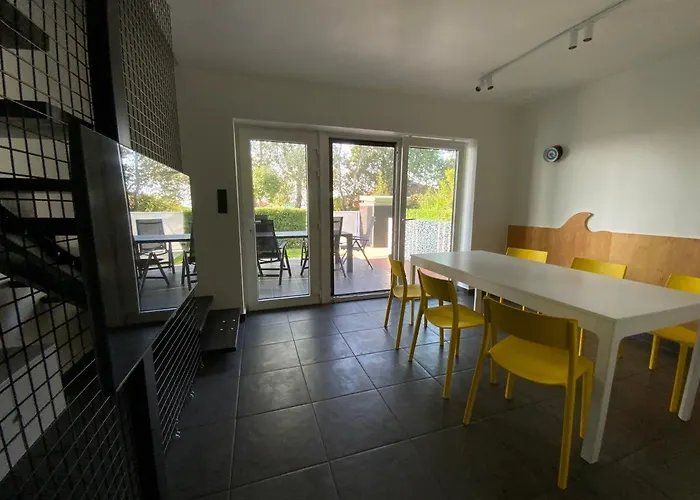 別荘 Kemeny Klara Parti Haza *